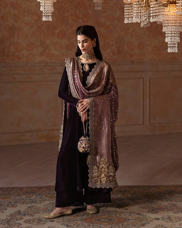 Faiza saqlain | Ismene formals | Erna