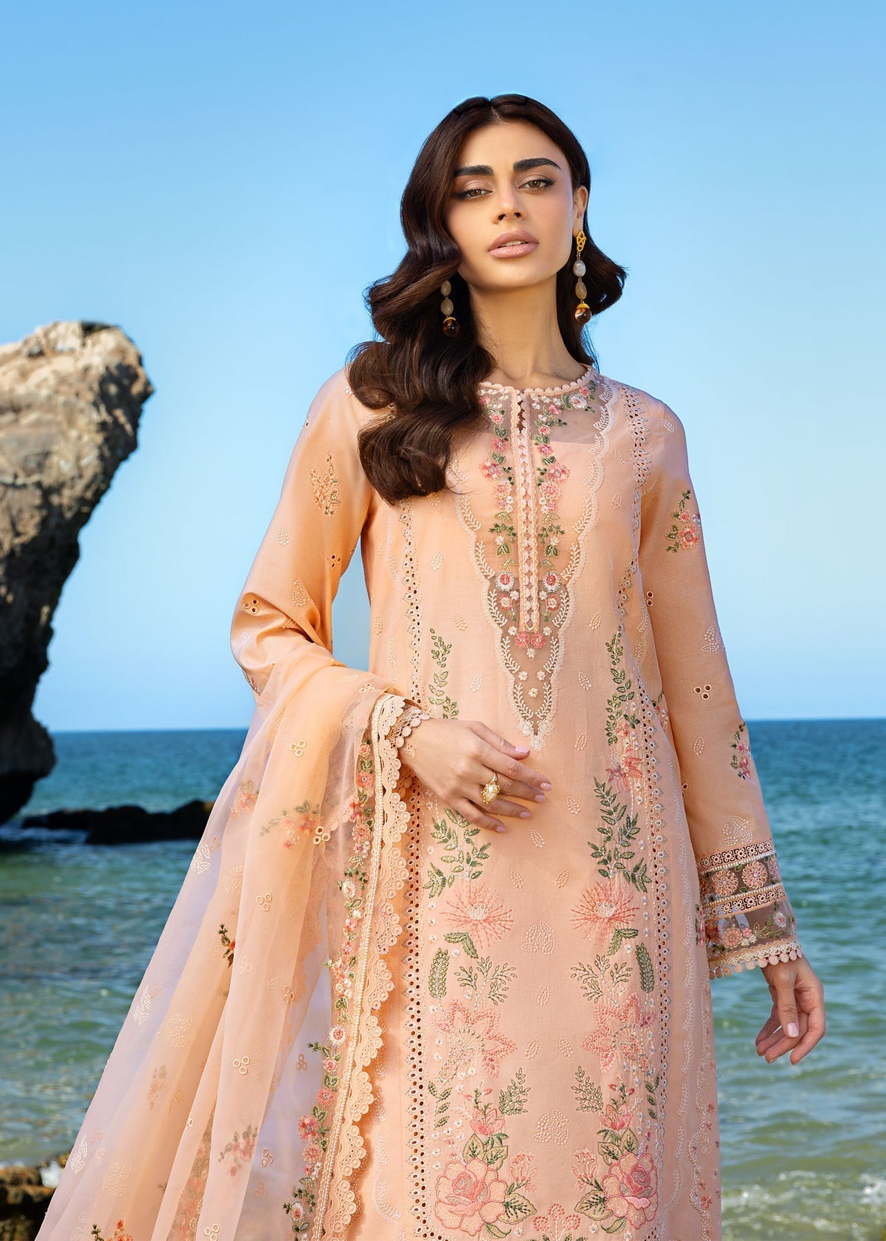 Akbar Aslam | Mare Lawn Edit 25 | Veyra