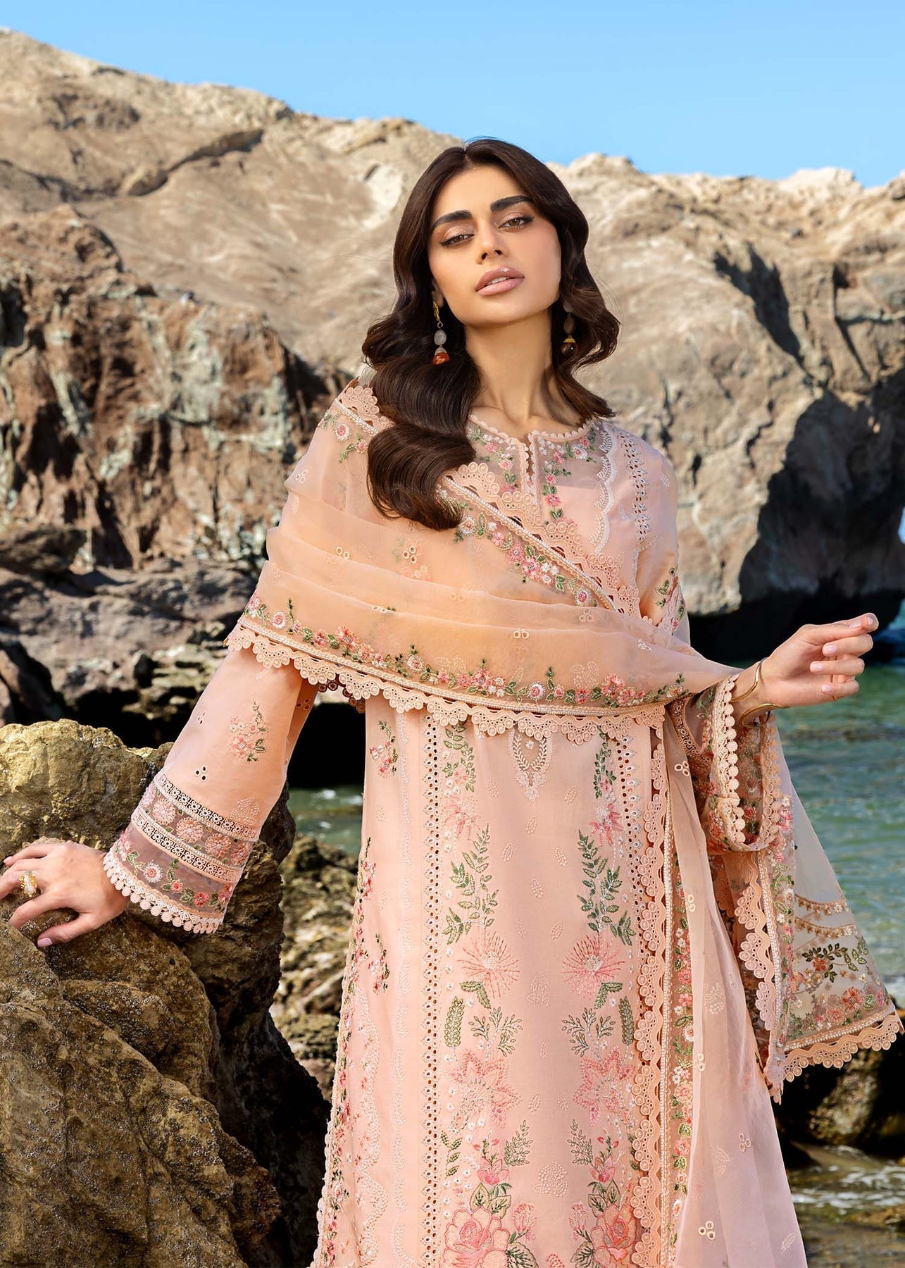 Akbar Aslam | Mare Lawn Edit 25 | Veyra