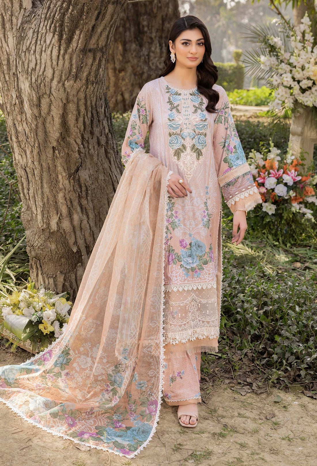 Adans Libas | Morzine Lawn 25 | MORZINE 07002 - House Of Hania