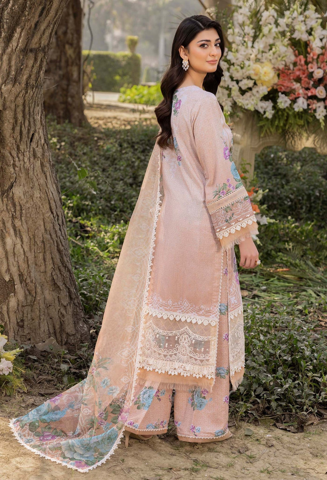 Adans Libas | Morzine Lawn 25 | MORZINE 07002 - House Of Hania