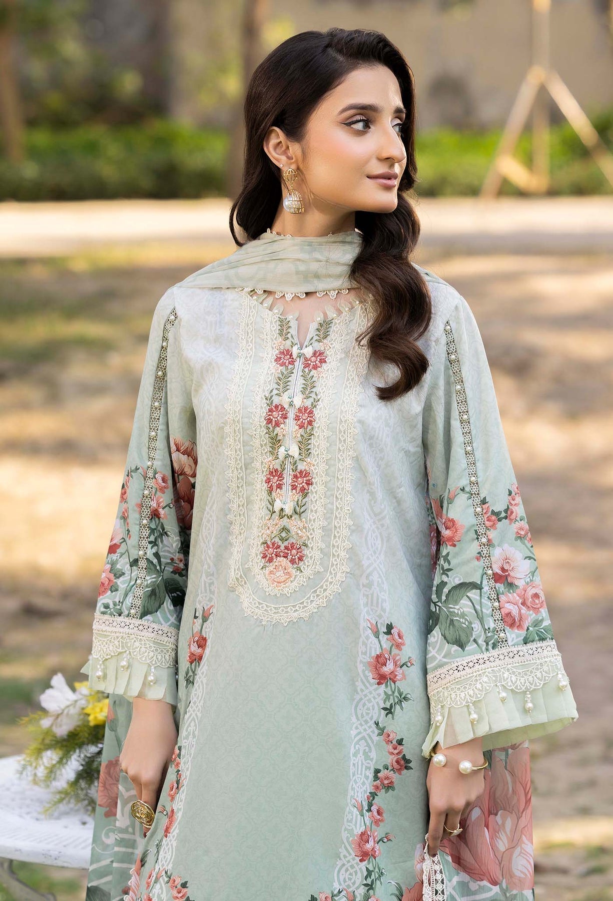 Adans Libas | Morzine Lawn 25 | MORZINE 07007 - House Of Hania