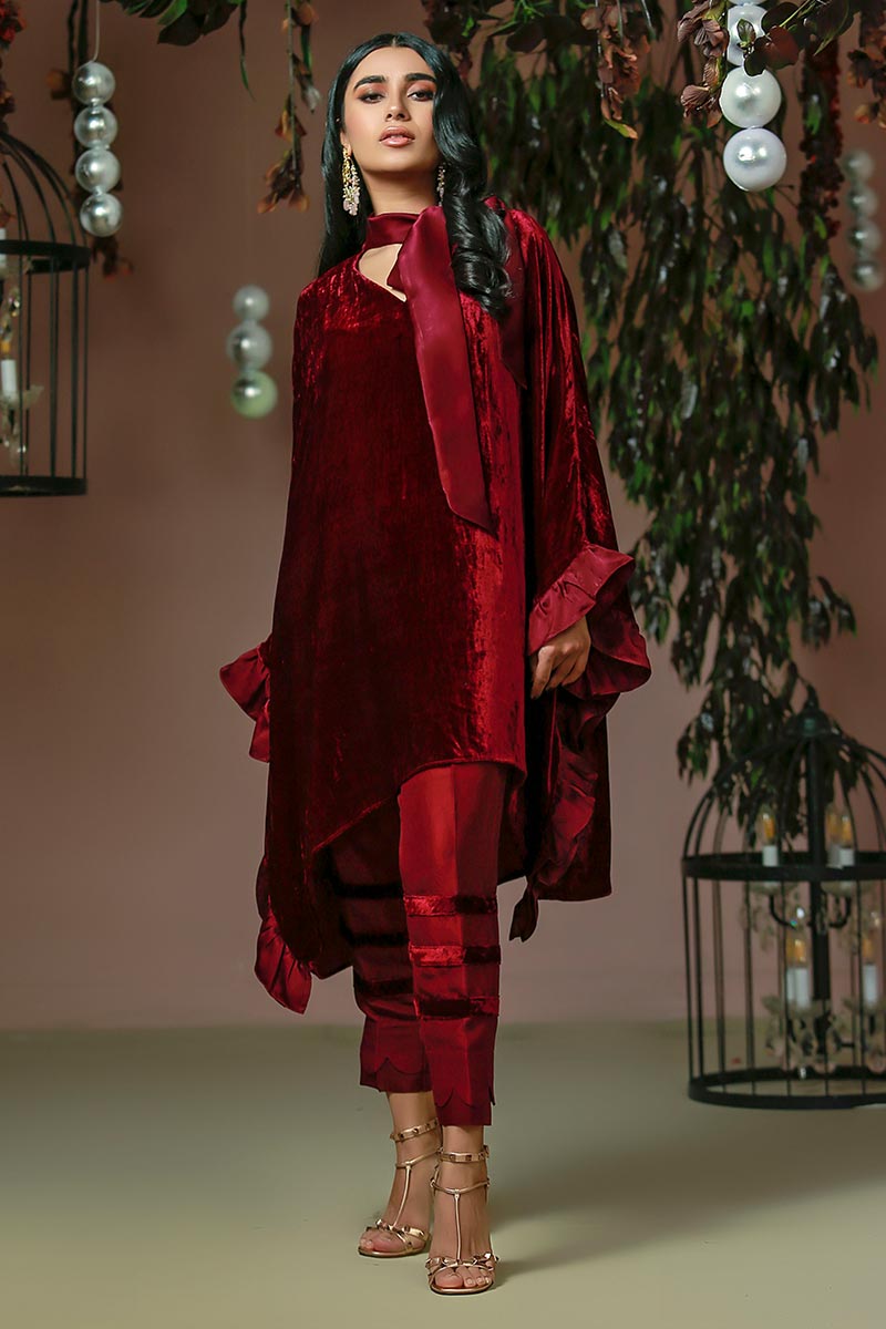 Ansab Jahangir | Bow Velvet Edit | FLUTTER DREAM - House Of Hania