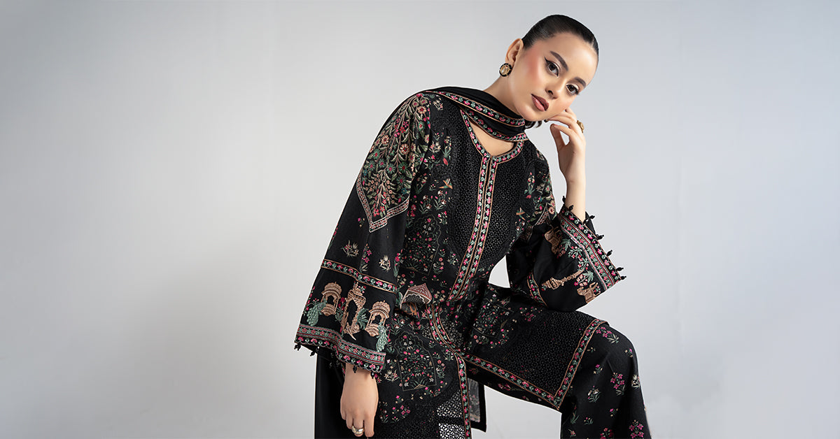 Maria B | Luxury Winter Pret 25 | DW-W25-35-Black