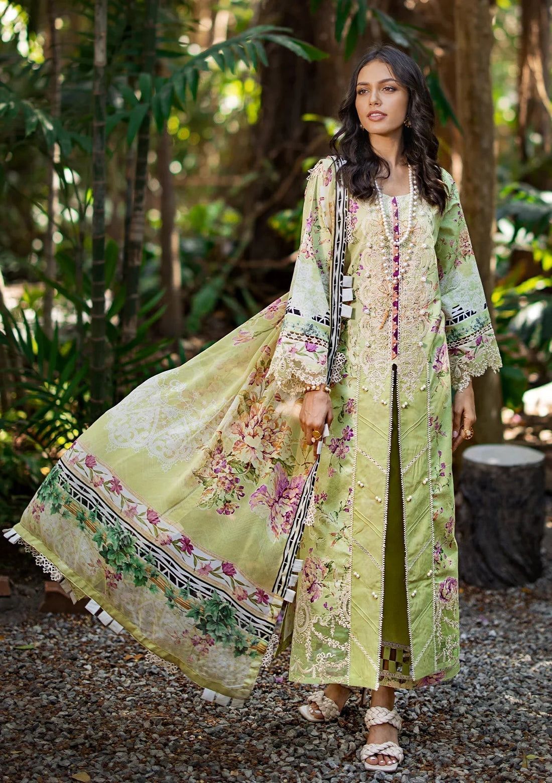 ELAF Signature Embroidered Lawn 3Pc Suit ESL-03B CLARISSE - House Of Hania