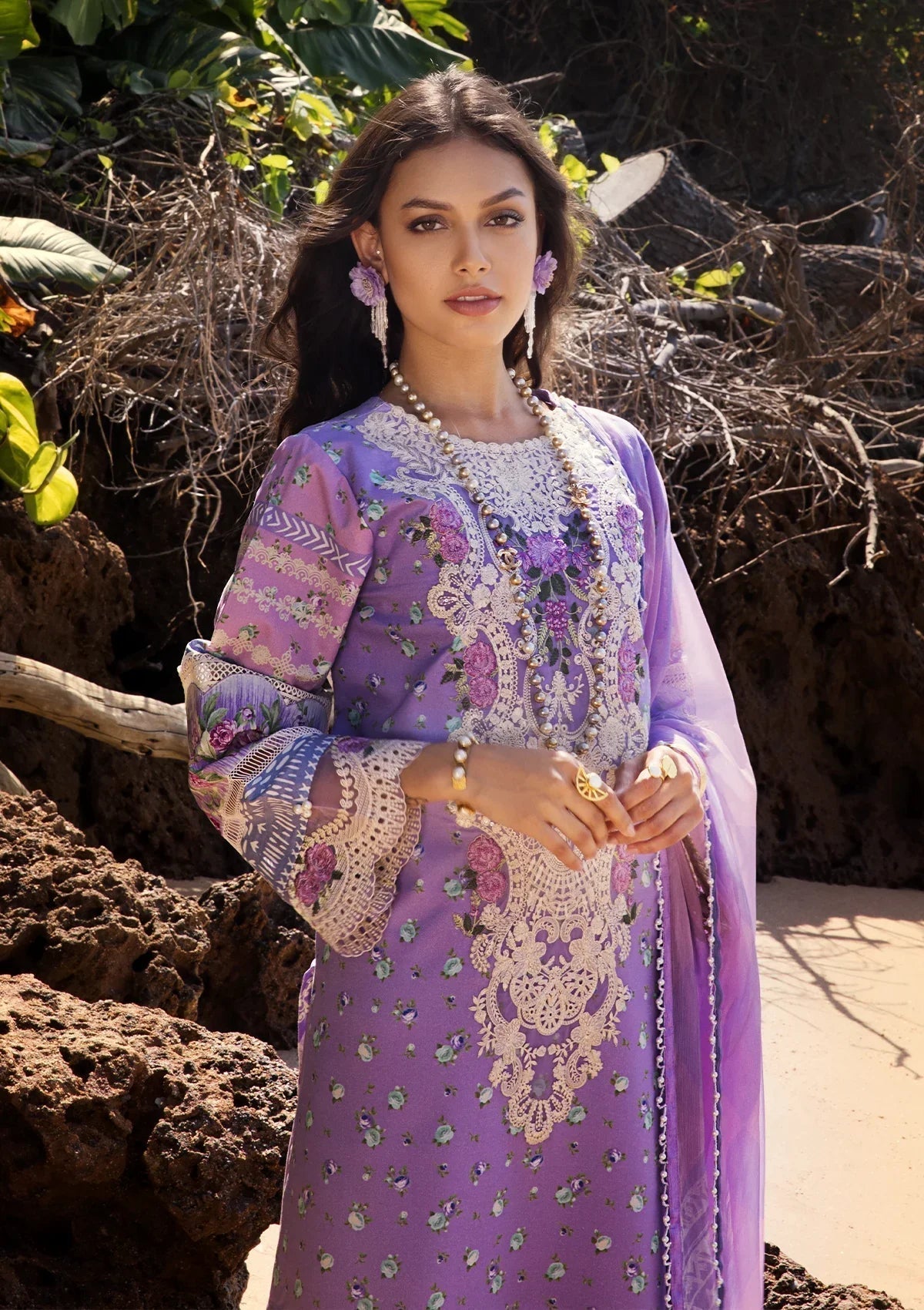 ELAF Signature Embroidered Lawn  3Pc Suit ESL-04A MADEMOISELLE - House Of Hania