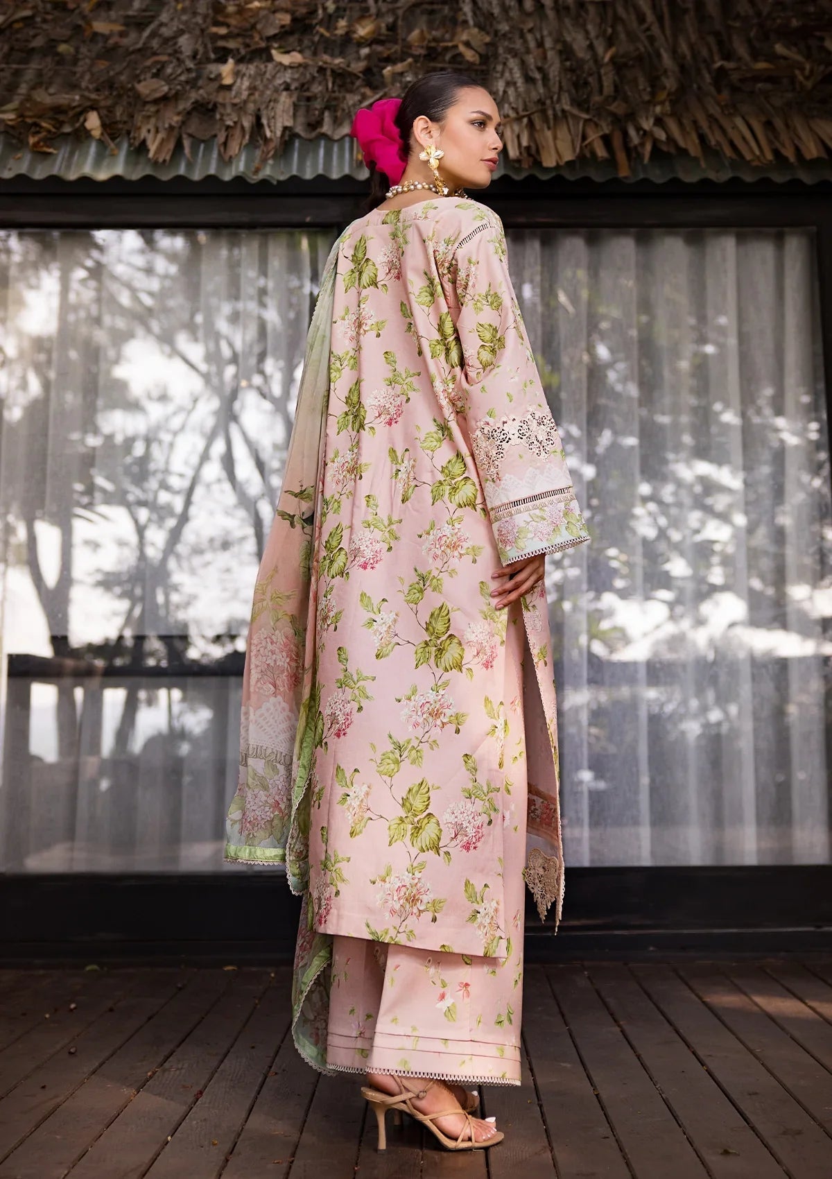 ELAF Signature Embroidered Lawn 3Pc Suit ESL-05B DELIGHT DRAPE - House Of Hania
