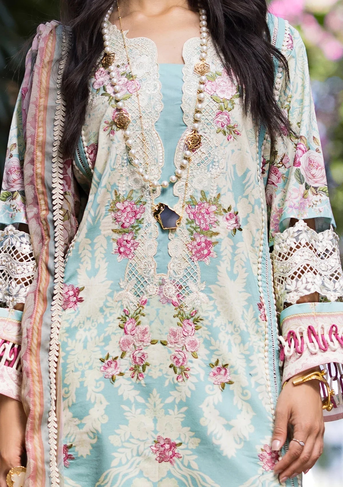 ELAF Signature Embroidered Lawn Unstitched 3Pc Suit ESL-02B PEARLY ESSENCE - House Of Hania