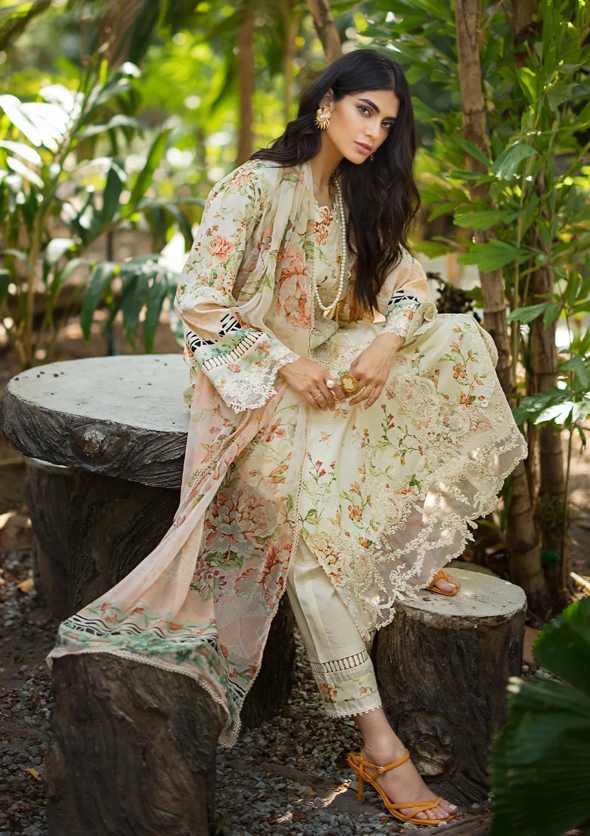 ELAF Signature Embroidered Lawn Unstitched 3Pc Suit ESL-03A ANGELS BREATH - House Of Hania