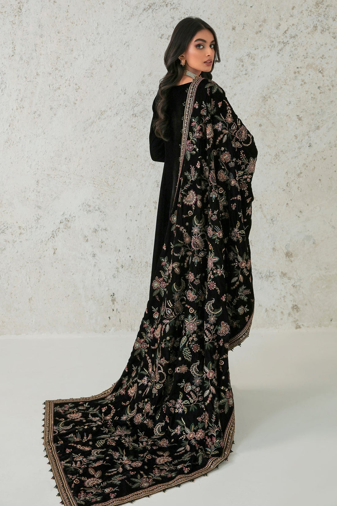 EMBROIDERED VELVET SHAWL VS-33 - House Of Hania