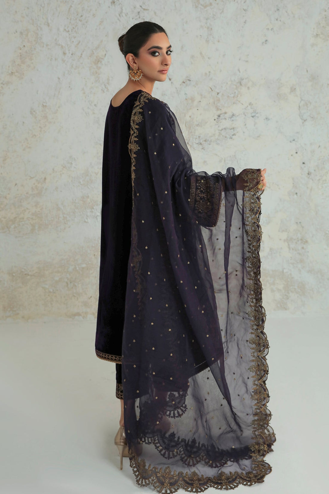 EMBROIDERED VELVET UF-239 - House Of Hania
