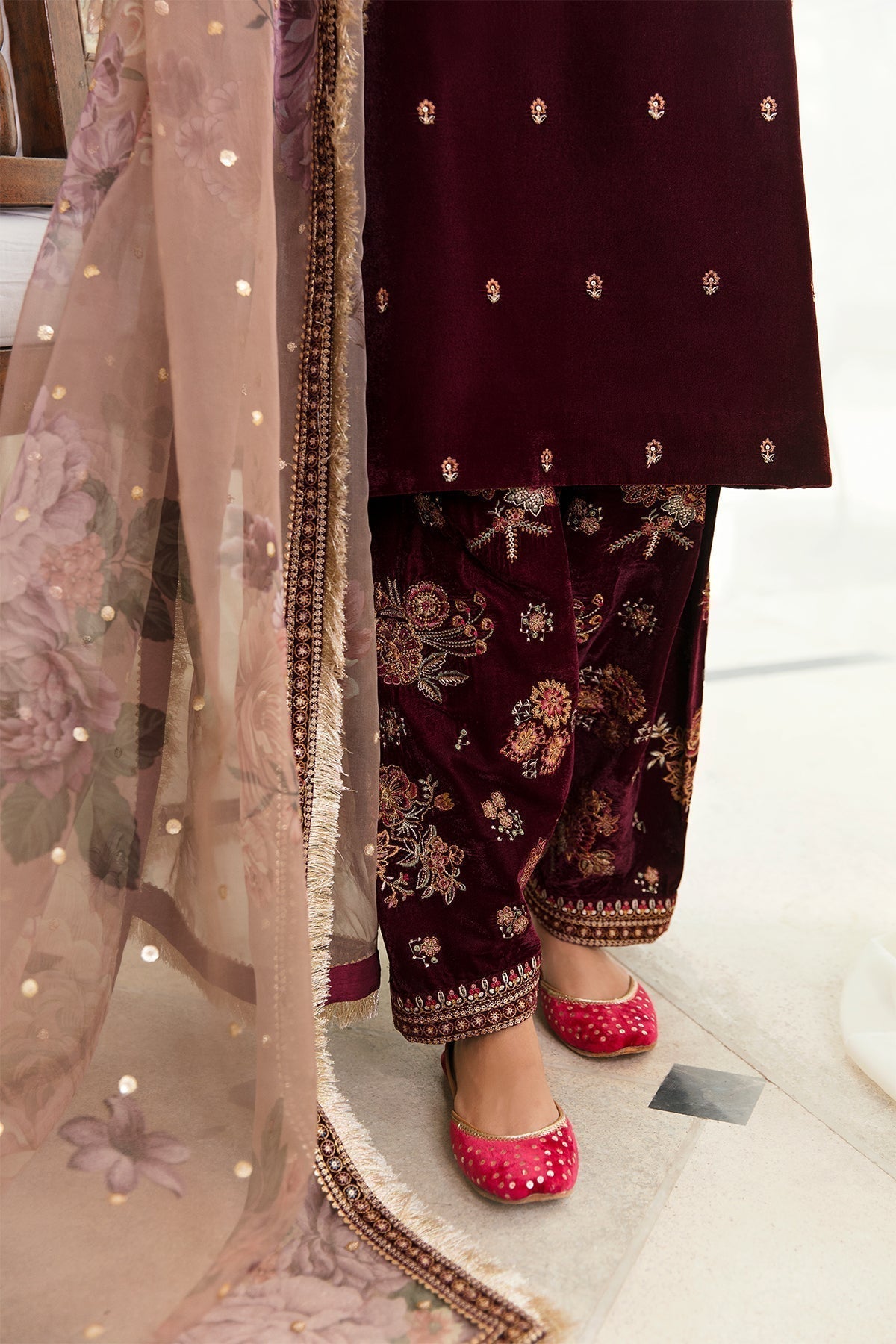 EMBROIDERED VELVET UF-250 - House Of Hania