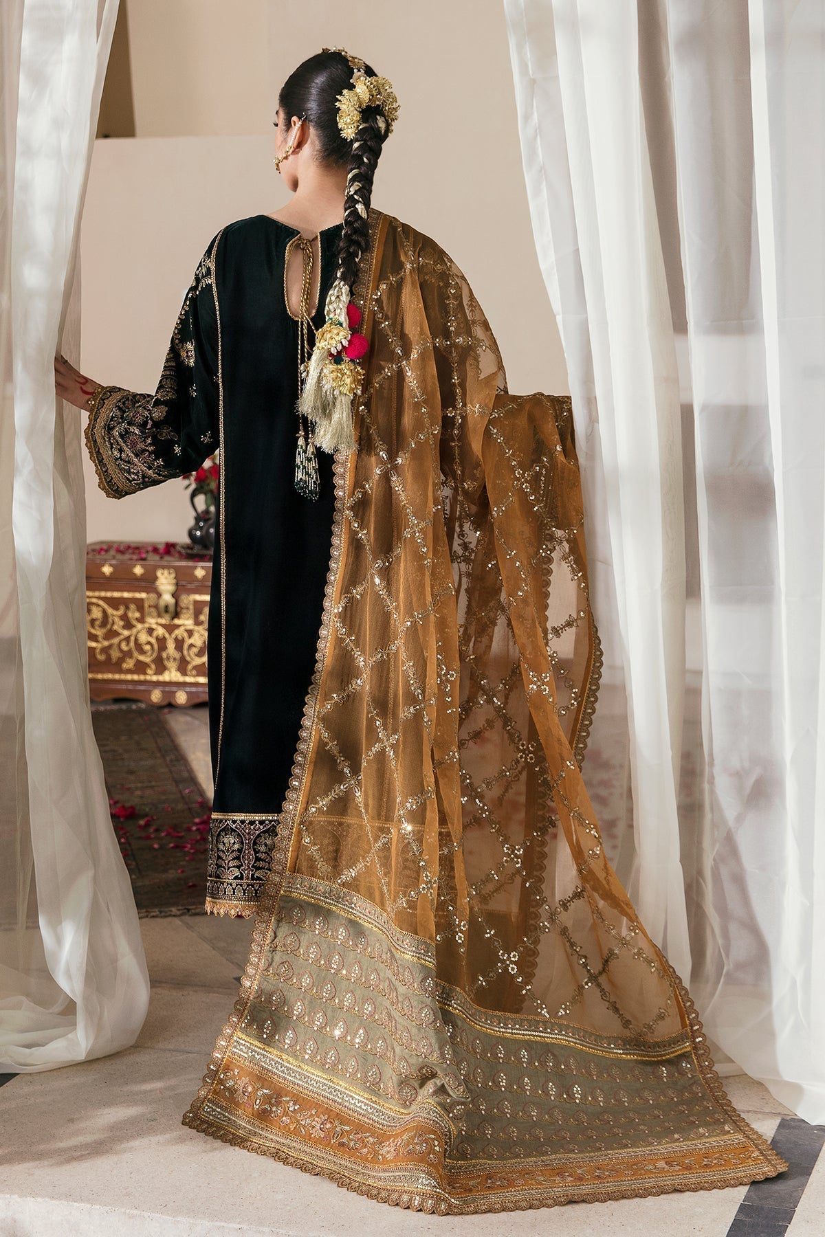 EMBROIDERED VELVET UF-255 - House Of Hania