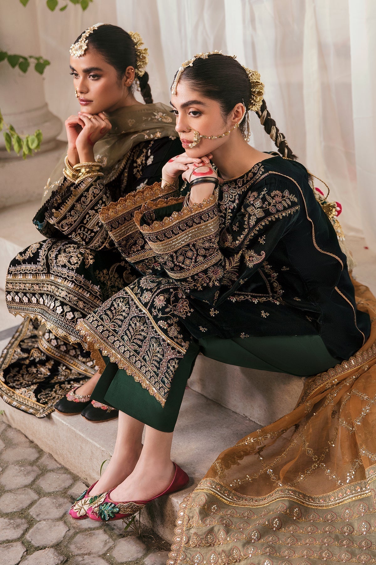 EMBROIDERED VELVET UF-255 - House Of Hania