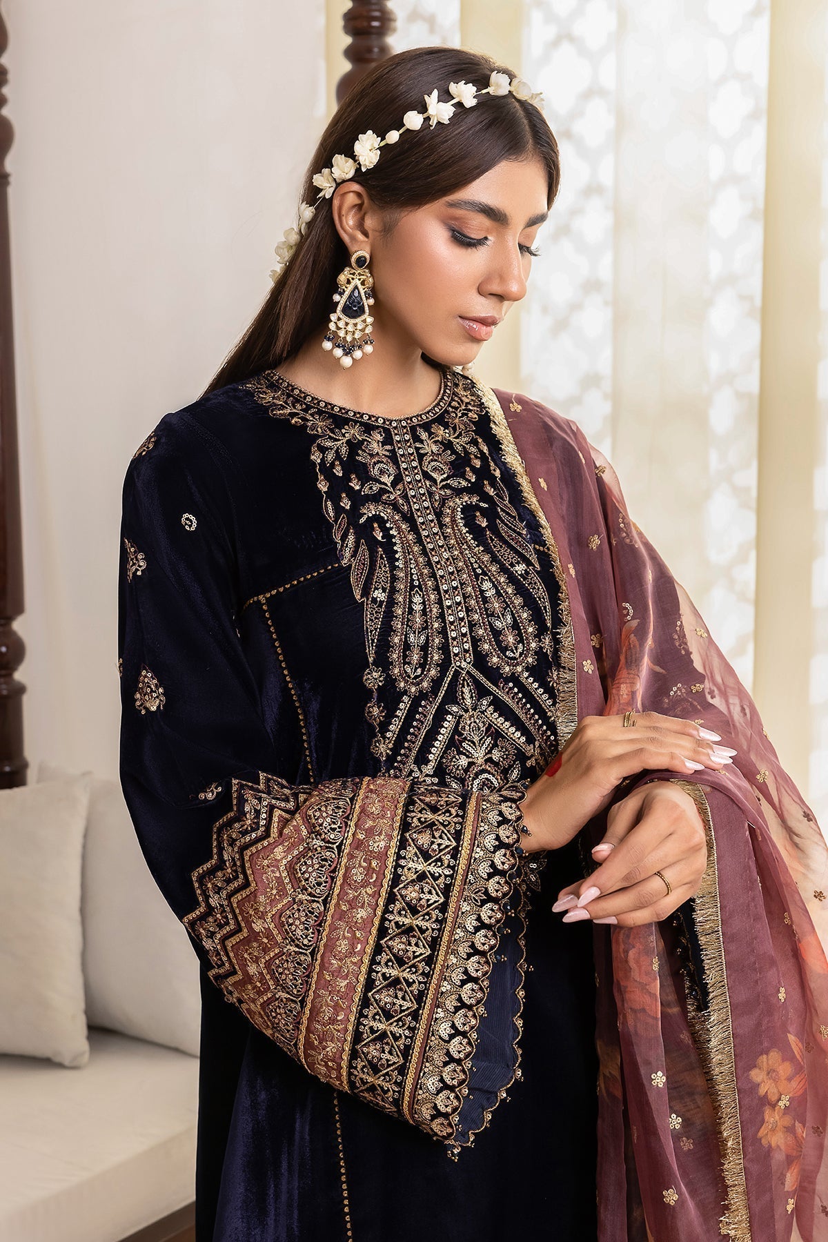 EMBROIDERED VELVET UF-424 - House Of Hania