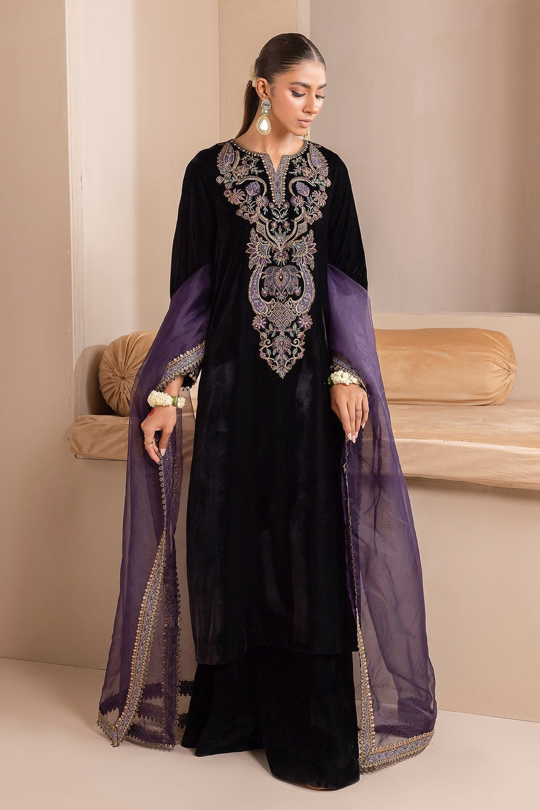 EMBROIDERED VELVET UF-426 - House Of Hania