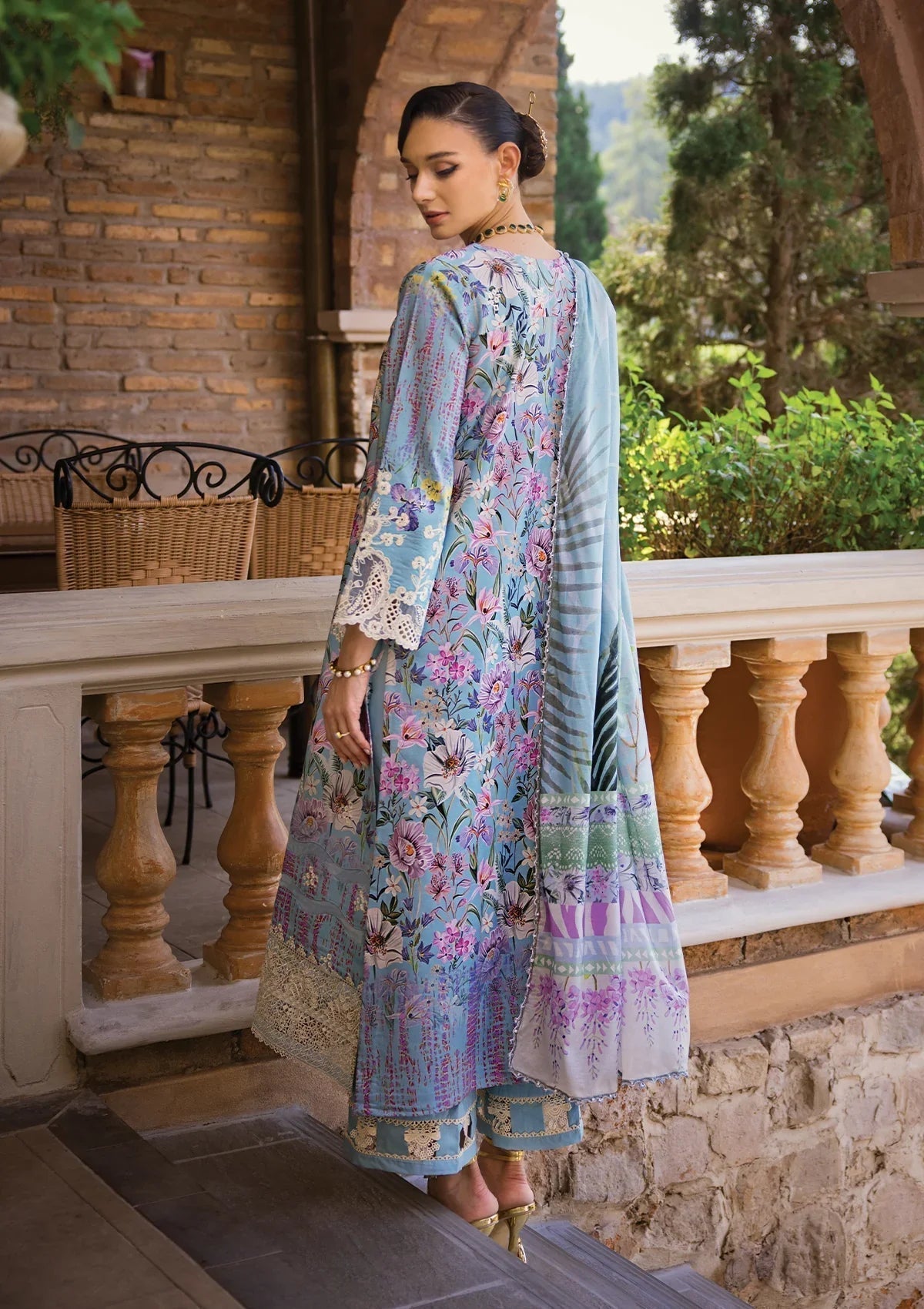 Elaf Premium Print Chikankari Lawn  3Pc Suit ECT-03A OCEAN BLUE - House Of Hania
