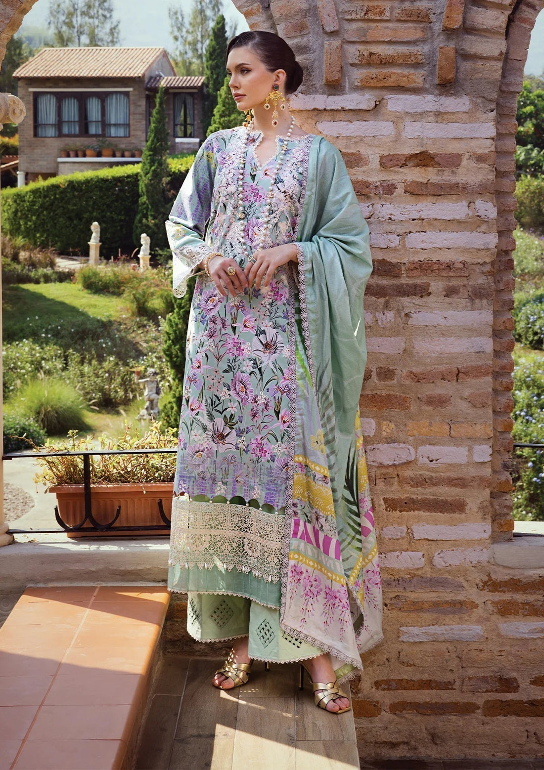 Elaf Premium Print Chikankari Lawn 3Pc Suit ECT-03B OAK MIST - House Of Hania