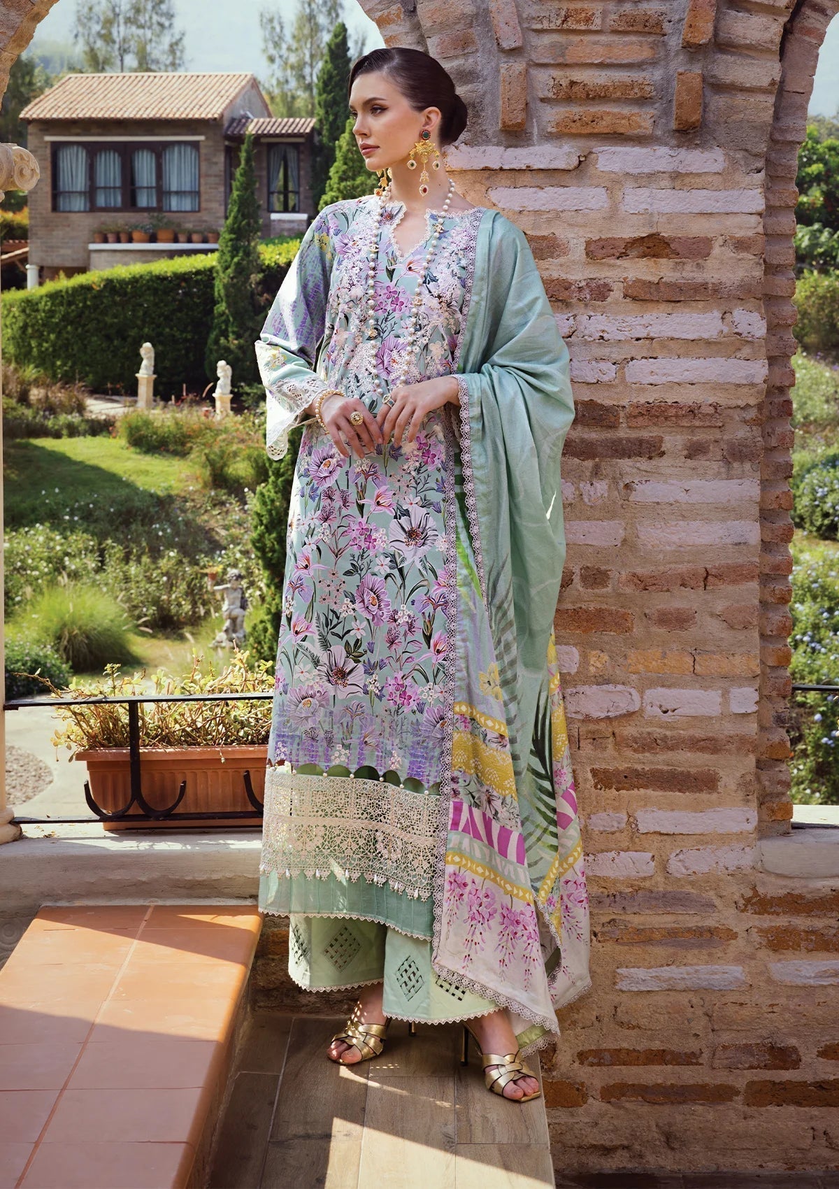Elaf Premium Print Chikankari Lawn 3Pc Suit ECT-03B OAK MIST - House Of Hania