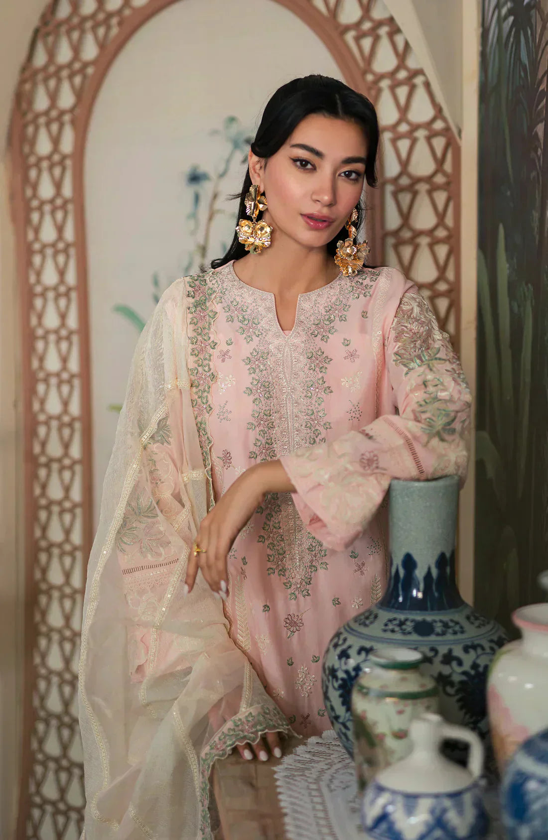 Emaan Adeel | Ayra Luxury Lawn 24 | AR-01 - House Of Hania
