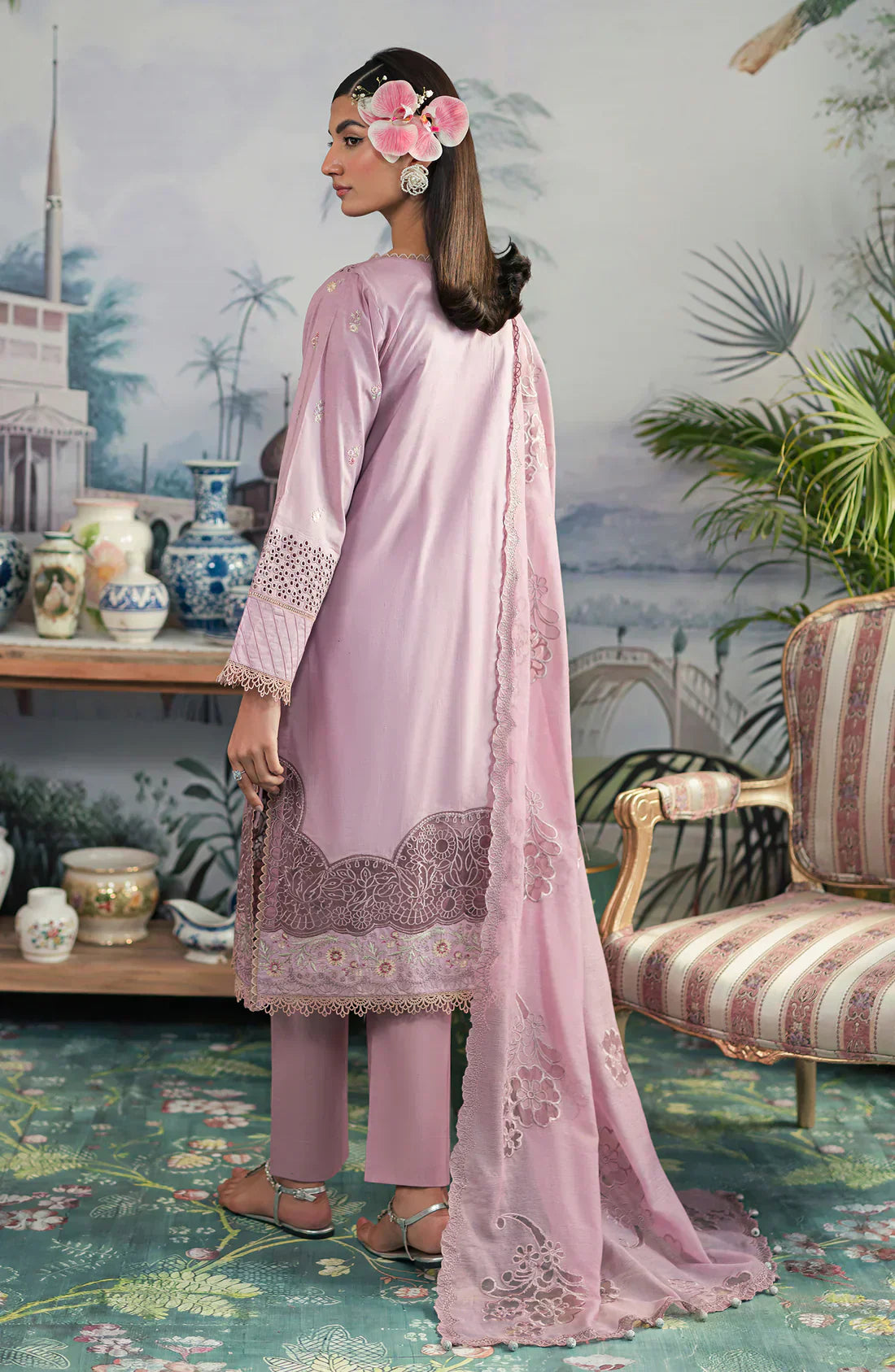 Emaan Adeel | Ayra Luxury Lawn 24 | AR-03 - House Of Hania