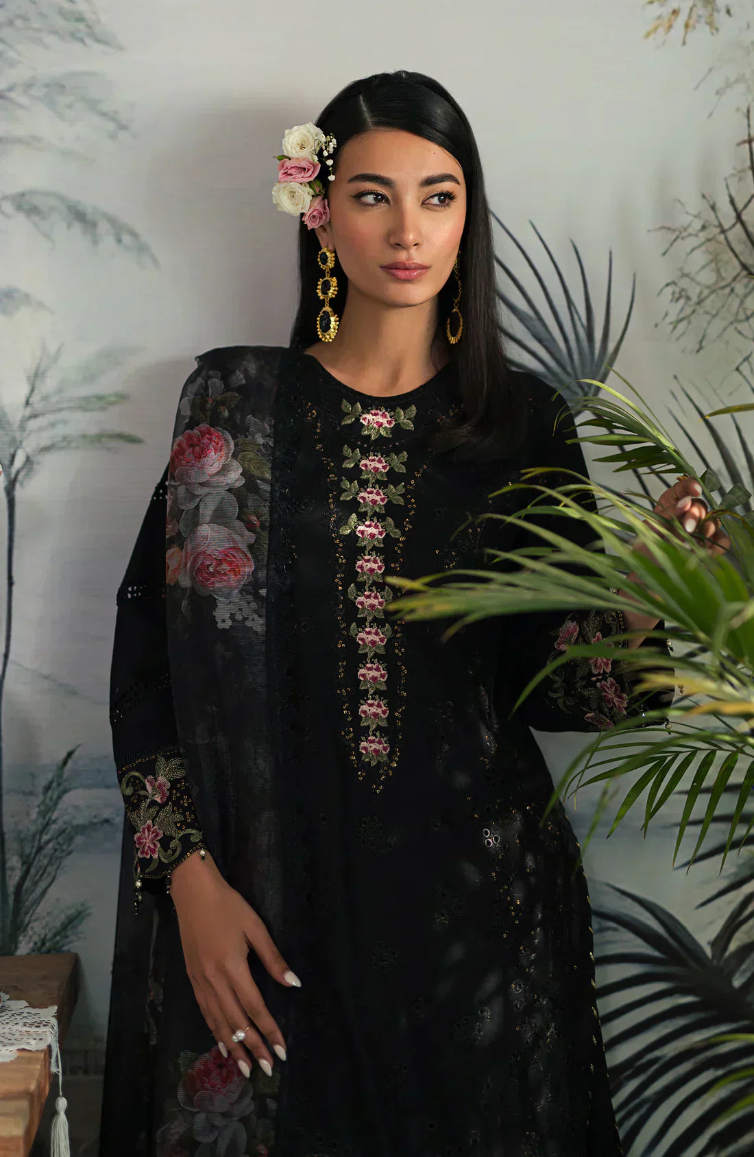 Emaan Adeel | Ayra Luxury Lawn 24 | AR-05 - House Of Hania