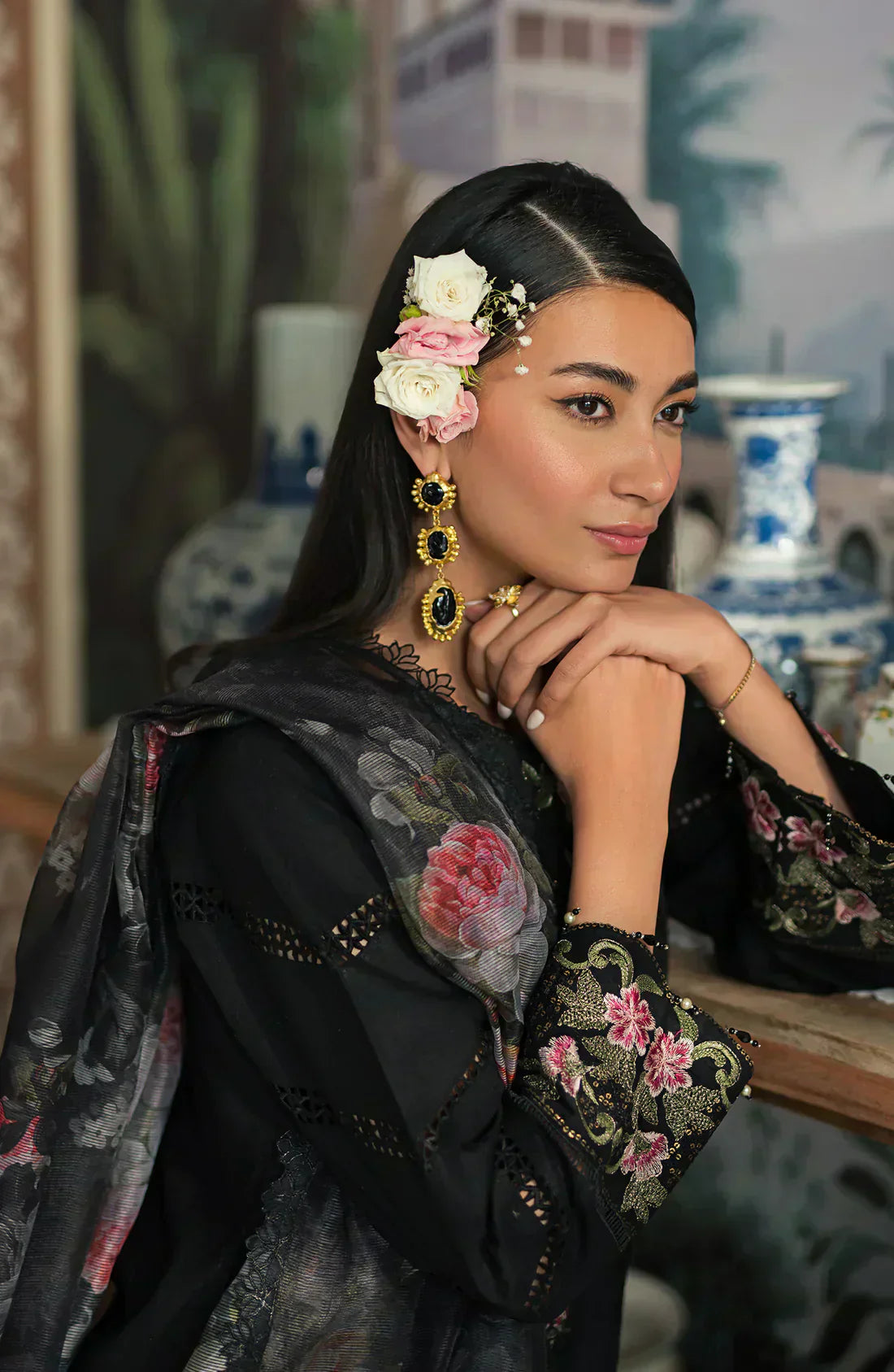 Emaan Adeel | Ayra Luxury Lawn 24 | AR-05 - House Of Hania