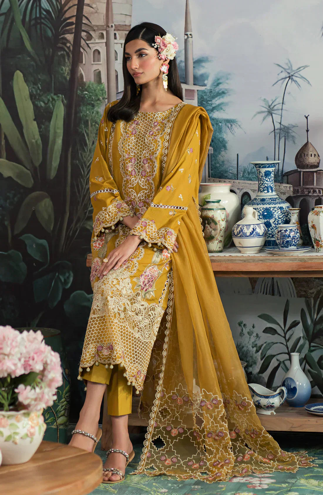 Emaan Adeel | Ayra Luxury Lawn 24 | AR-06 - House Of Hania