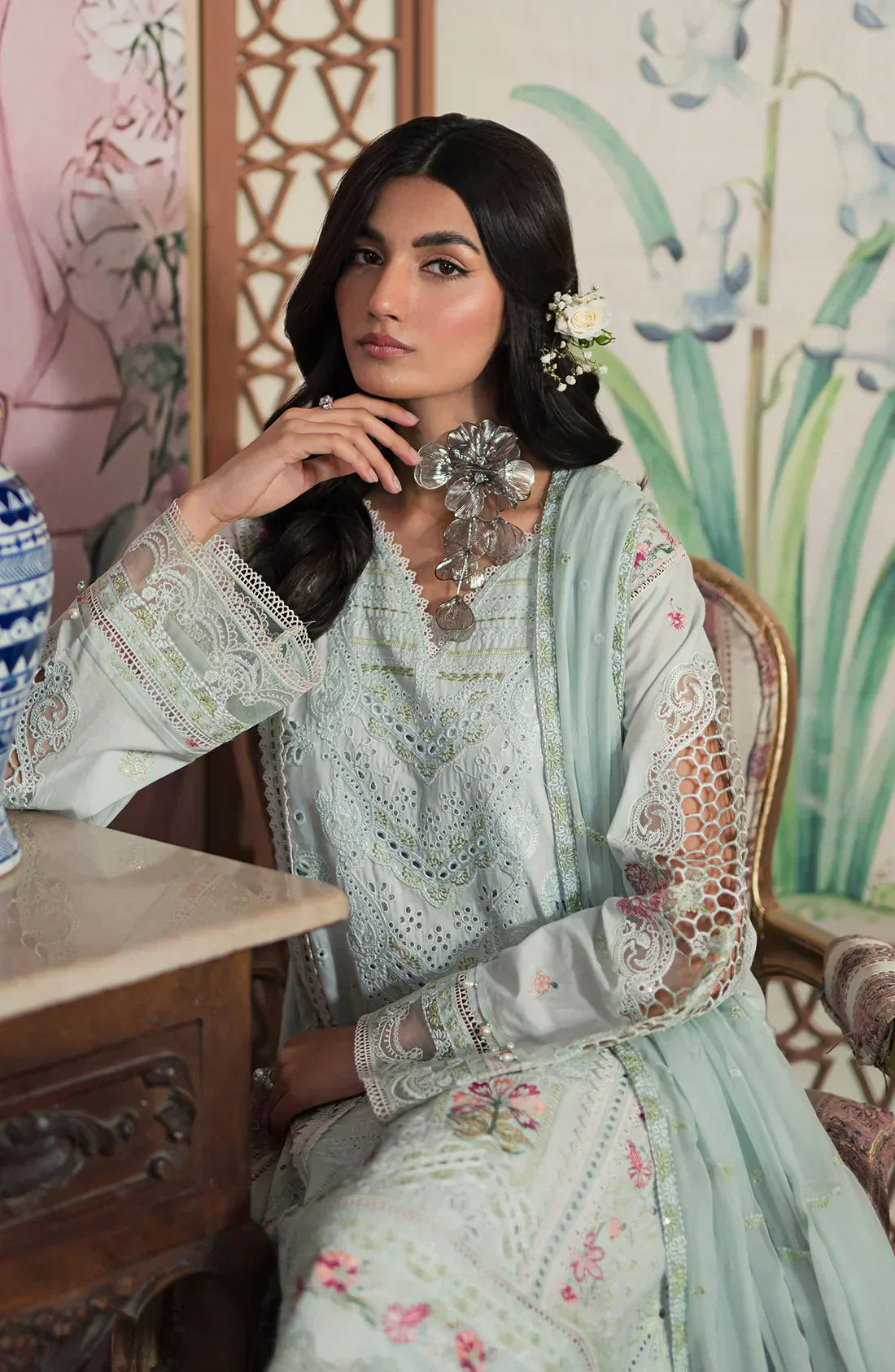 Emaan Adeel | Ayra Luxury Lawn 24 | AR-07 - House Of Hania