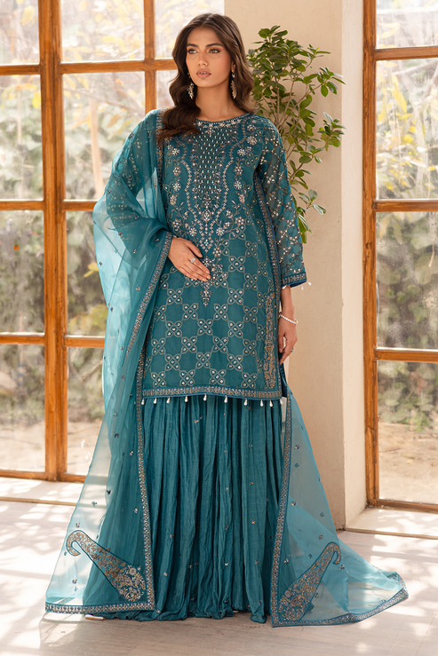 Emaan Adeel | Noore Festive Formals | MEHRIN - House Of Hania