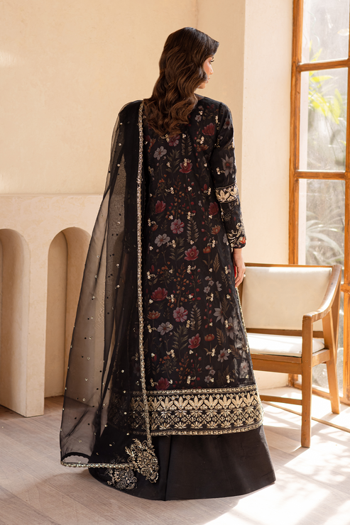 Emaan Adeel | Noore Festive Formals | ZAREYA - House Of Hania