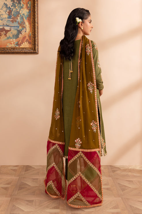 Emaan Adeel | Rangrez Collection | RIWAAZ - House Of Hania
