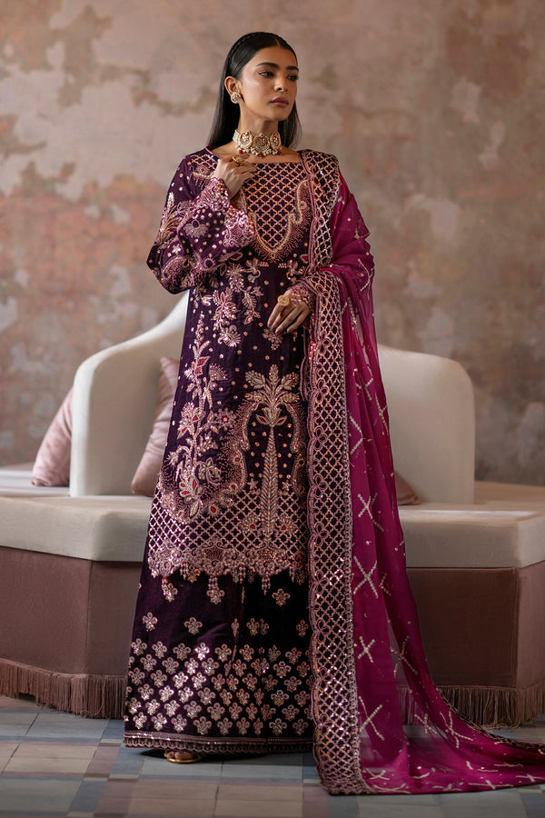 Emaan Adeel | Saanjh Velvet Collection 24 |  Anika - House Of Hania
