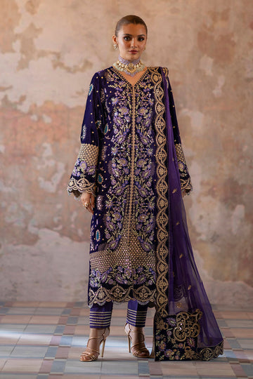 Emaan Adeel | Saanjh Velvet Collection 24 | Aroosh - House Of Hania