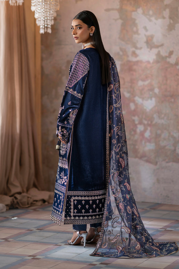 Emaan Adeel | Saanjh Velvet Collection 24 | Roshni - House Of Hania