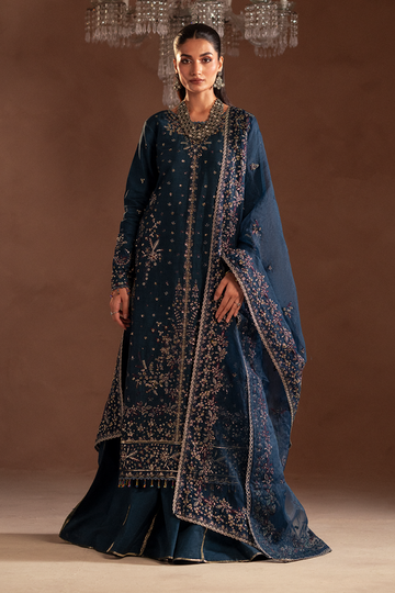 Emaan Adeel | Selene Formals | ELISIA - House Of Hania
