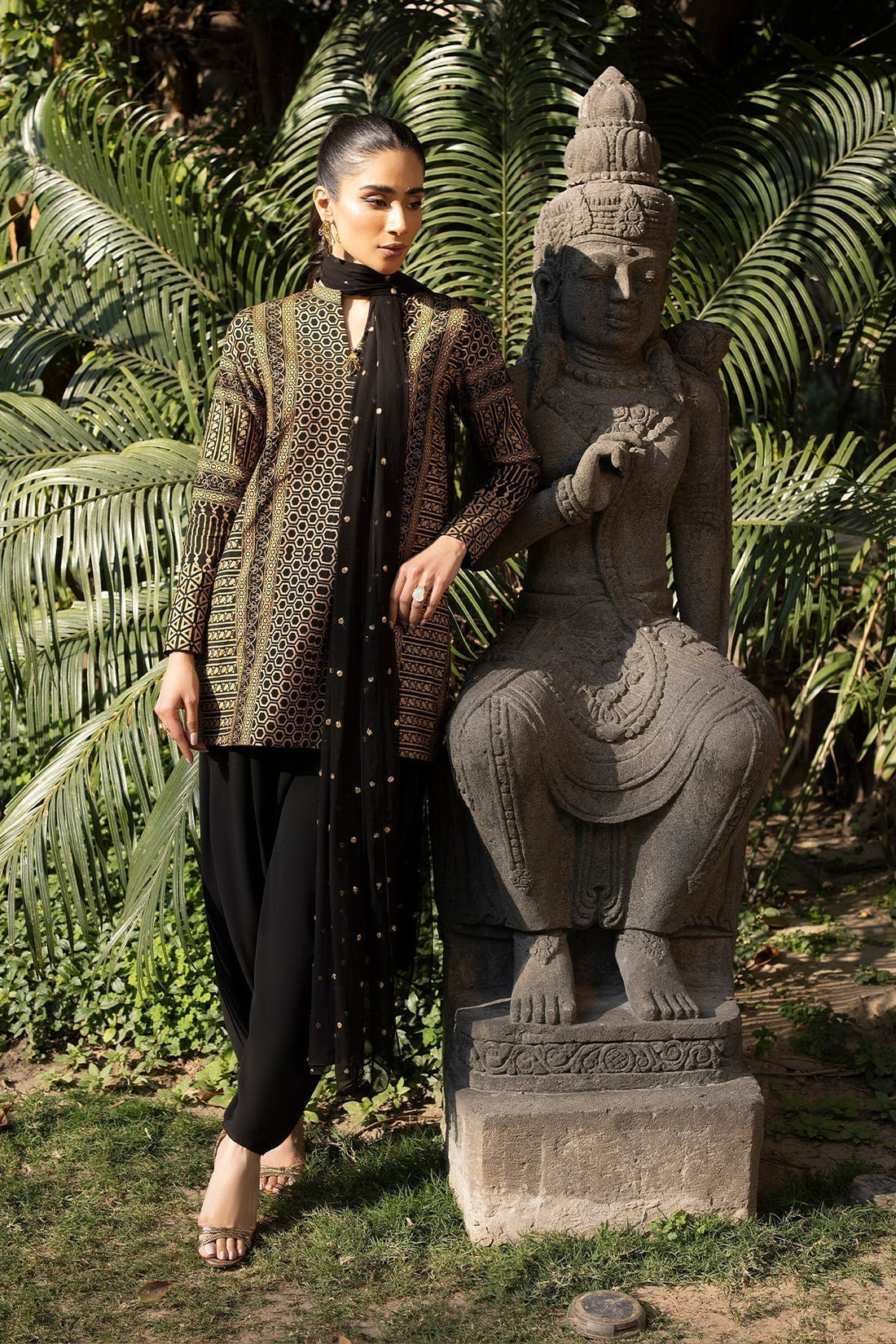 Erum Khan | Shahzeen Eid Collection | SUNSET - House Of Hania