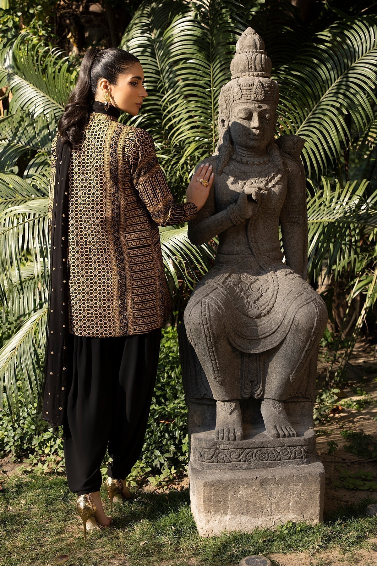 Erum Khan | Shahzeen Eid Collection | SUNSET - House Of Hania