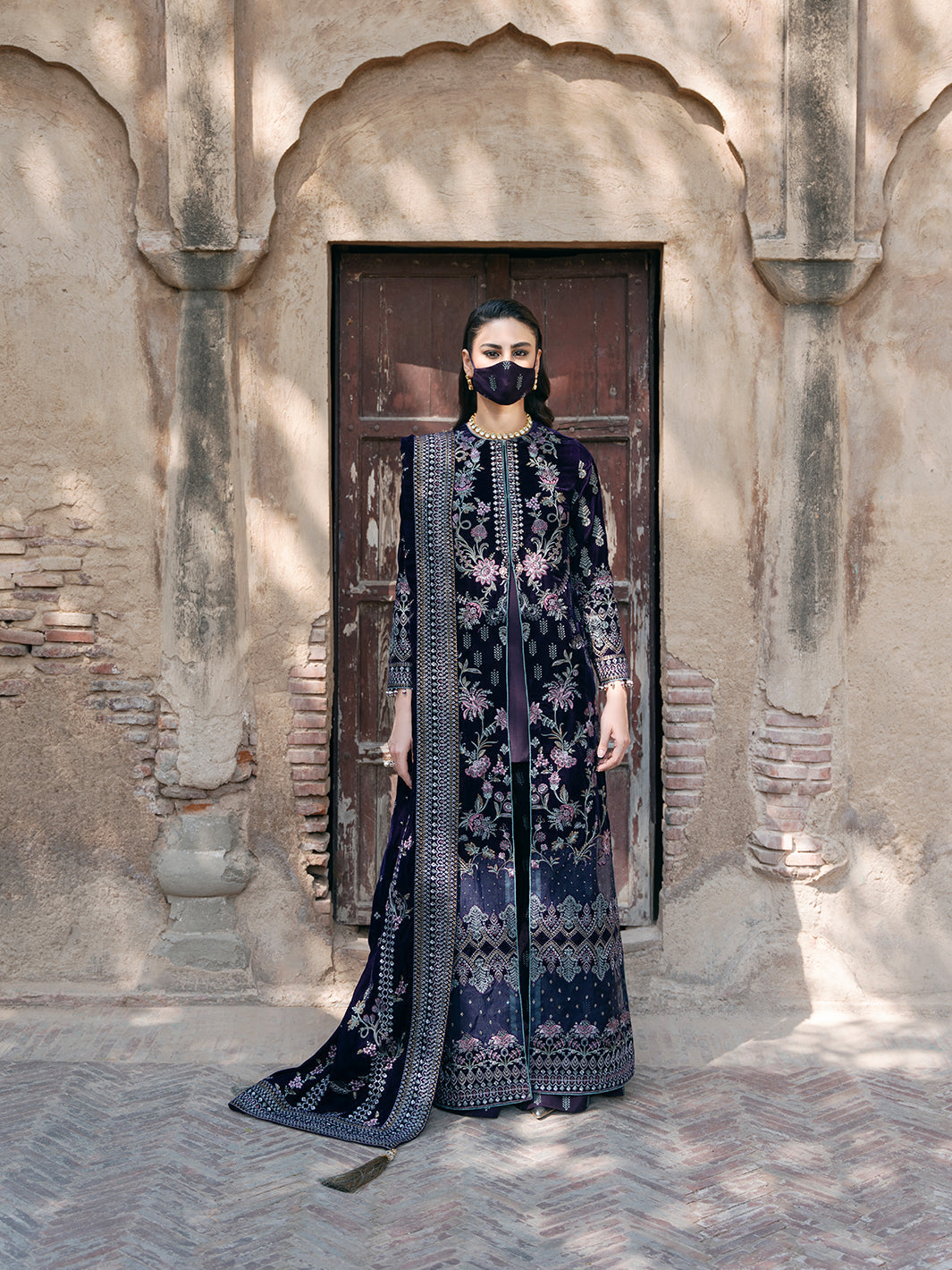 Flossie | Siara Velvet Formals | V-104 - B - House Of Hania