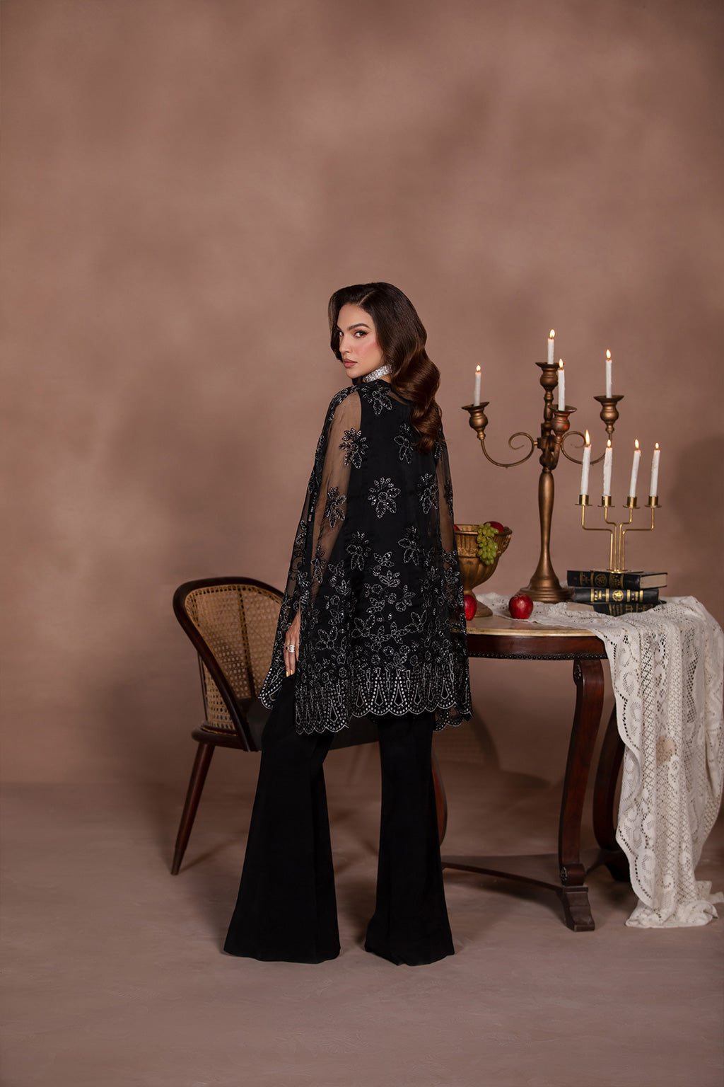 Flossie | Studio RTW | NERO - House Of Hania