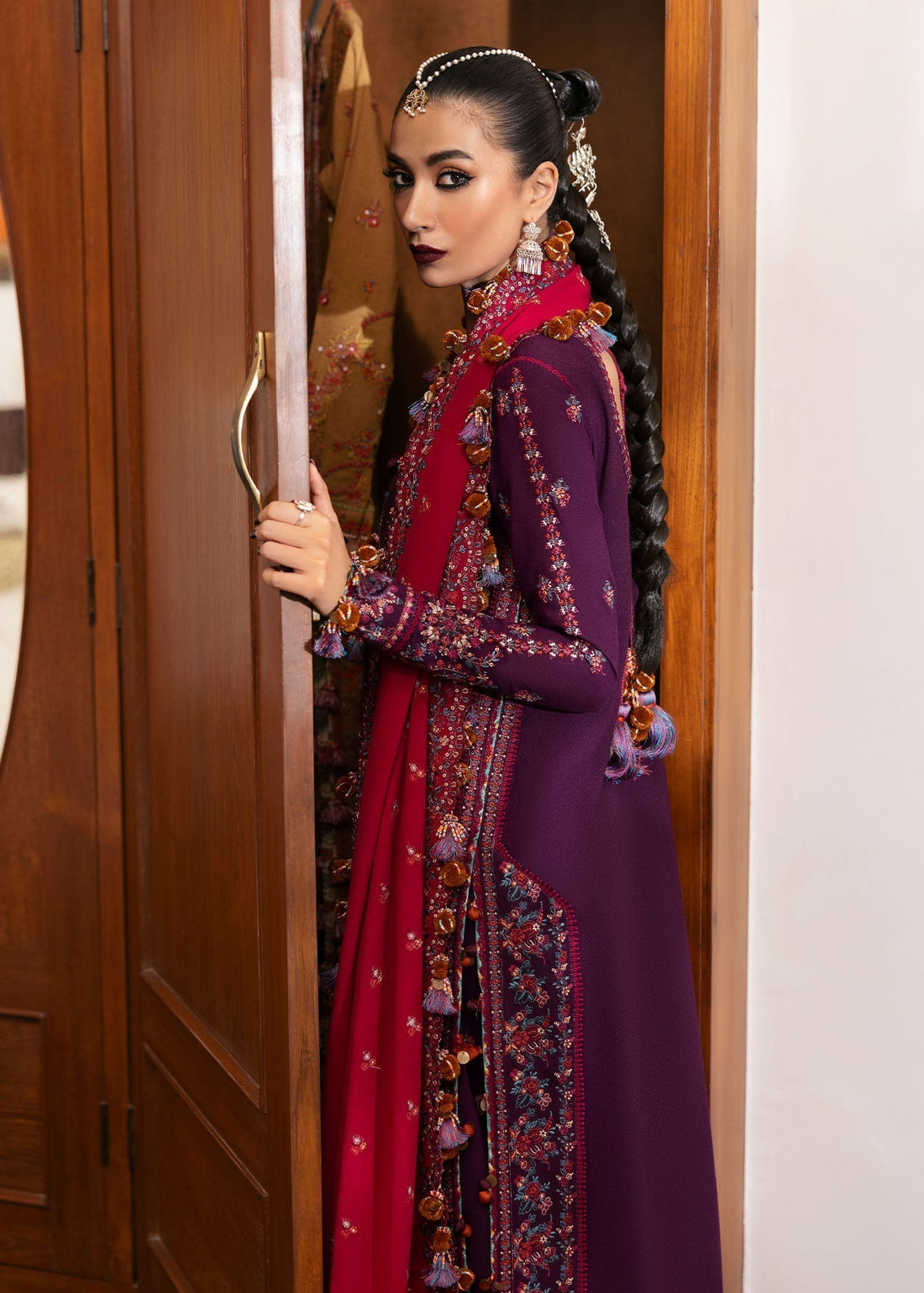 Hussain Rehar | Karandi Winter 24 | Liliana - House Of Hania