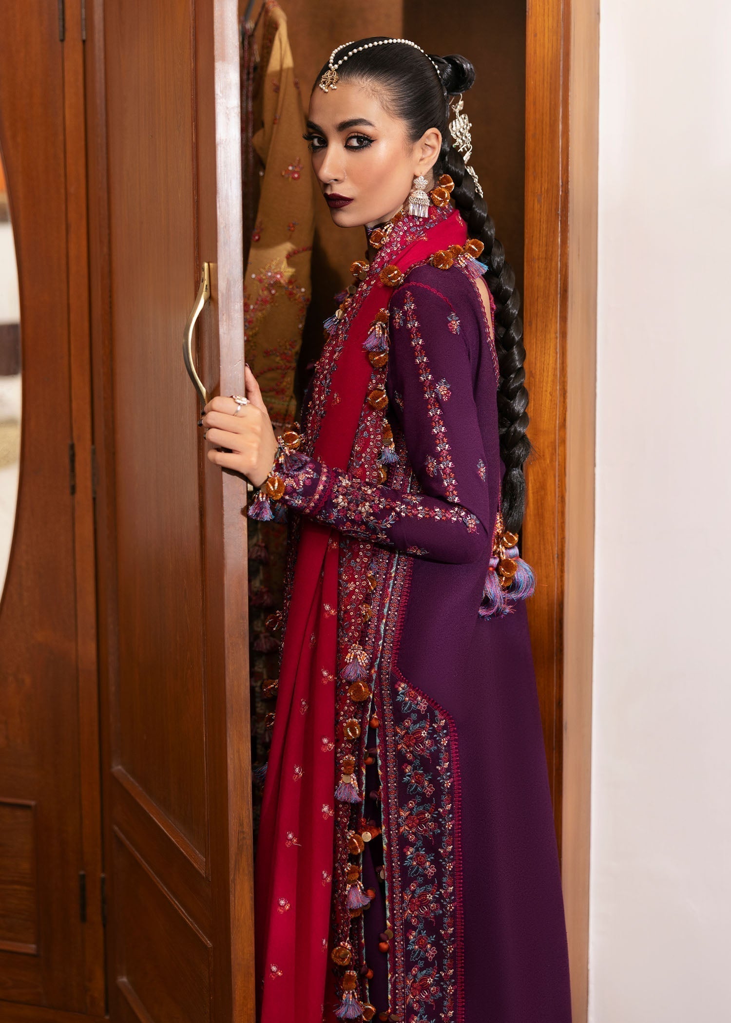 Hussain Rehar | Karandi Winter 24 | Liliana - House Of Hania
