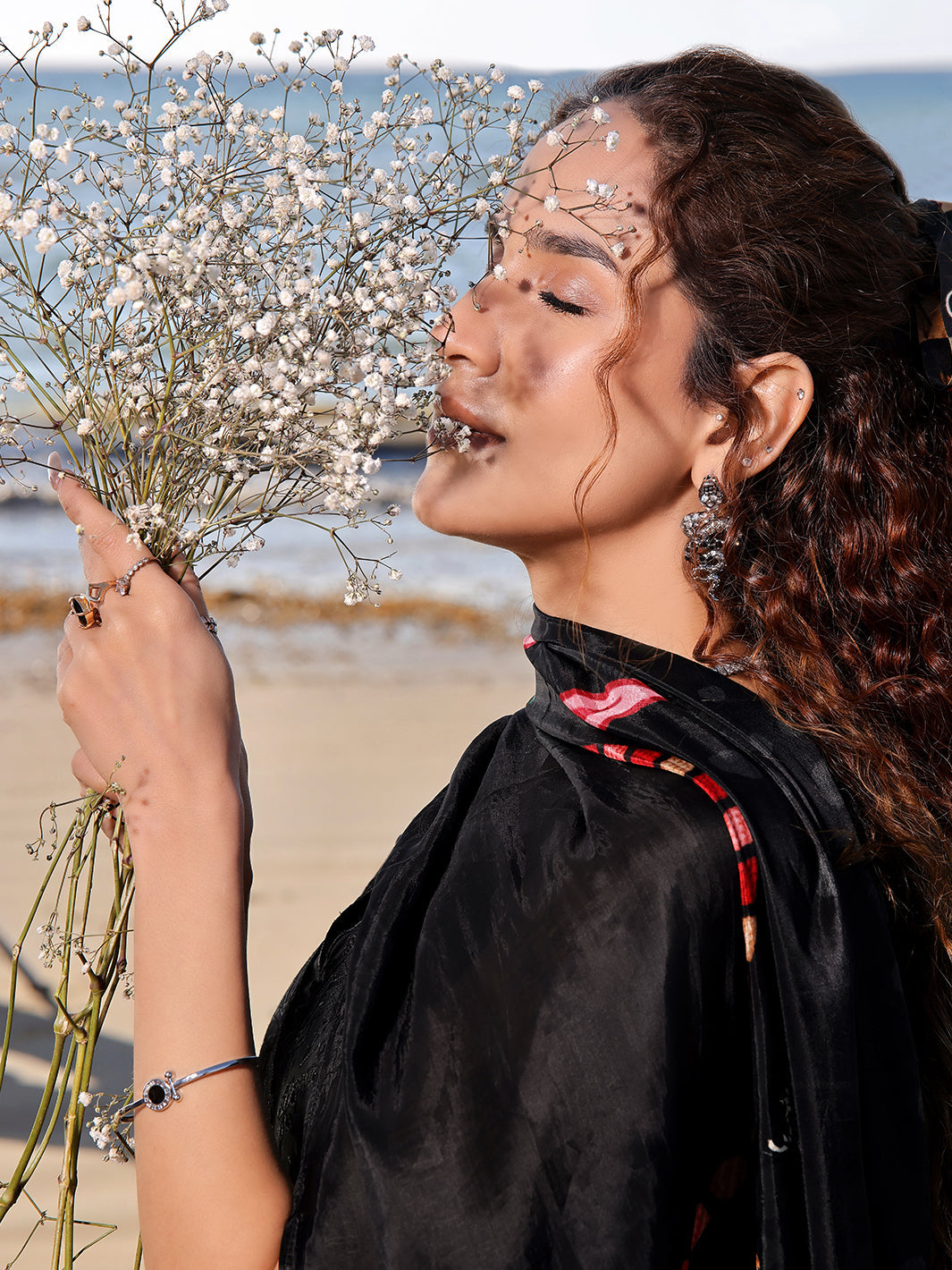 Izel | Saahil Signature Lawn 24 | NUREH - House Of Hania