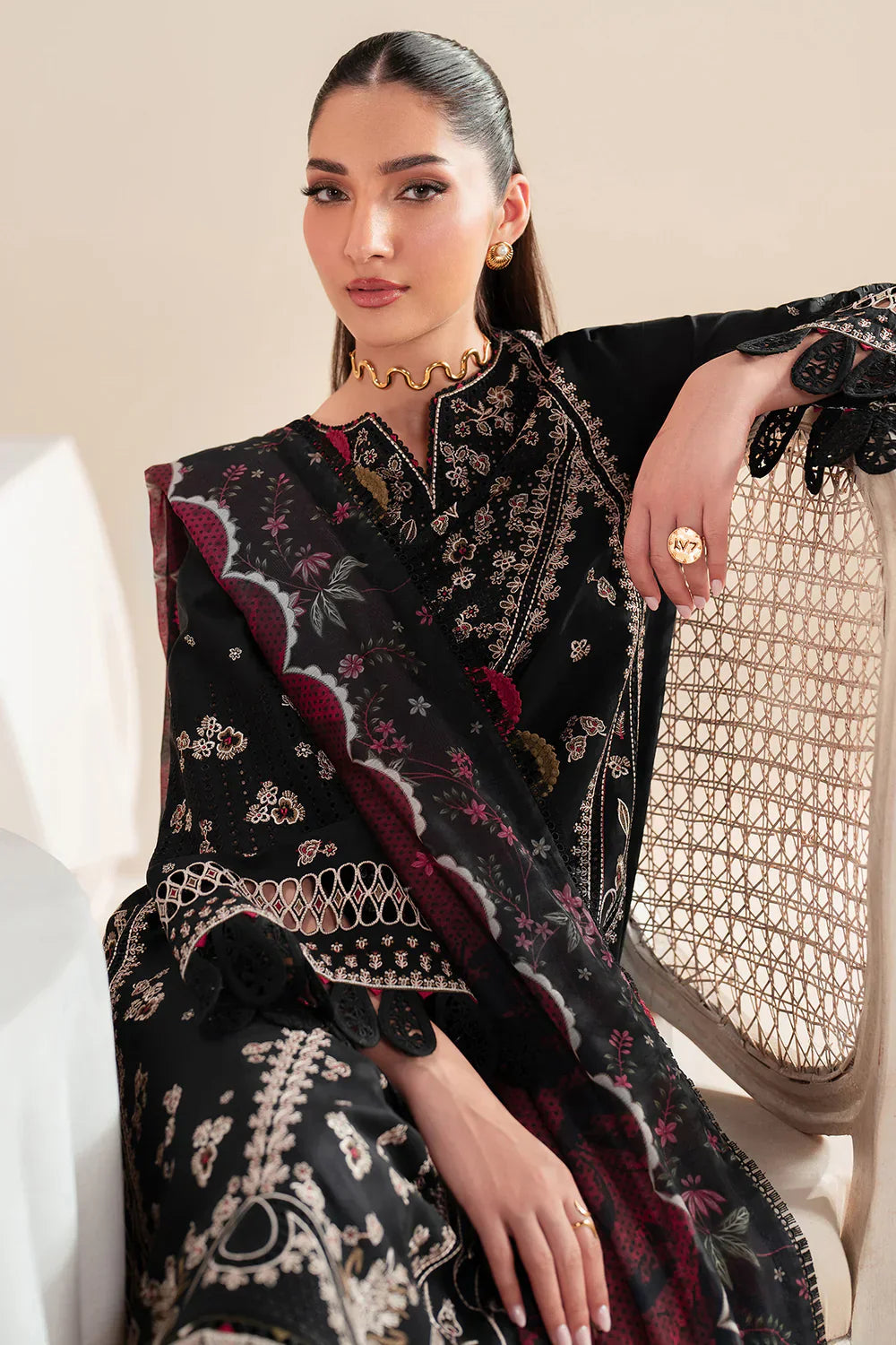 Jazmin | Iris EMBROIDERED LAWN IL'25-D07 - House Of Hania