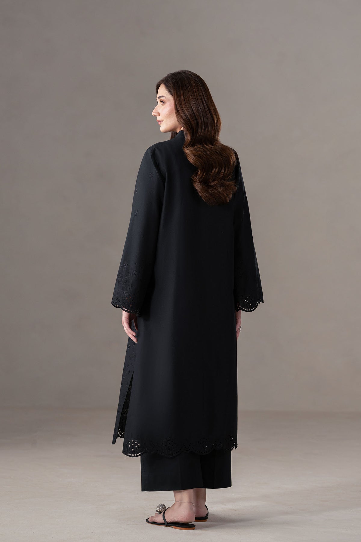 Akbar Aslam | Pret Lawn | Mono