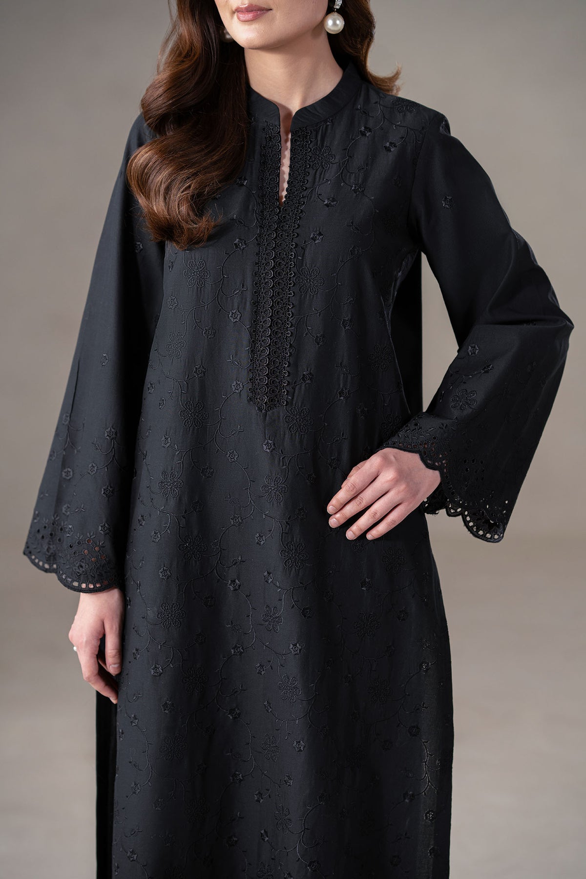 Akbar Aslam | Pret Lawn | Mono