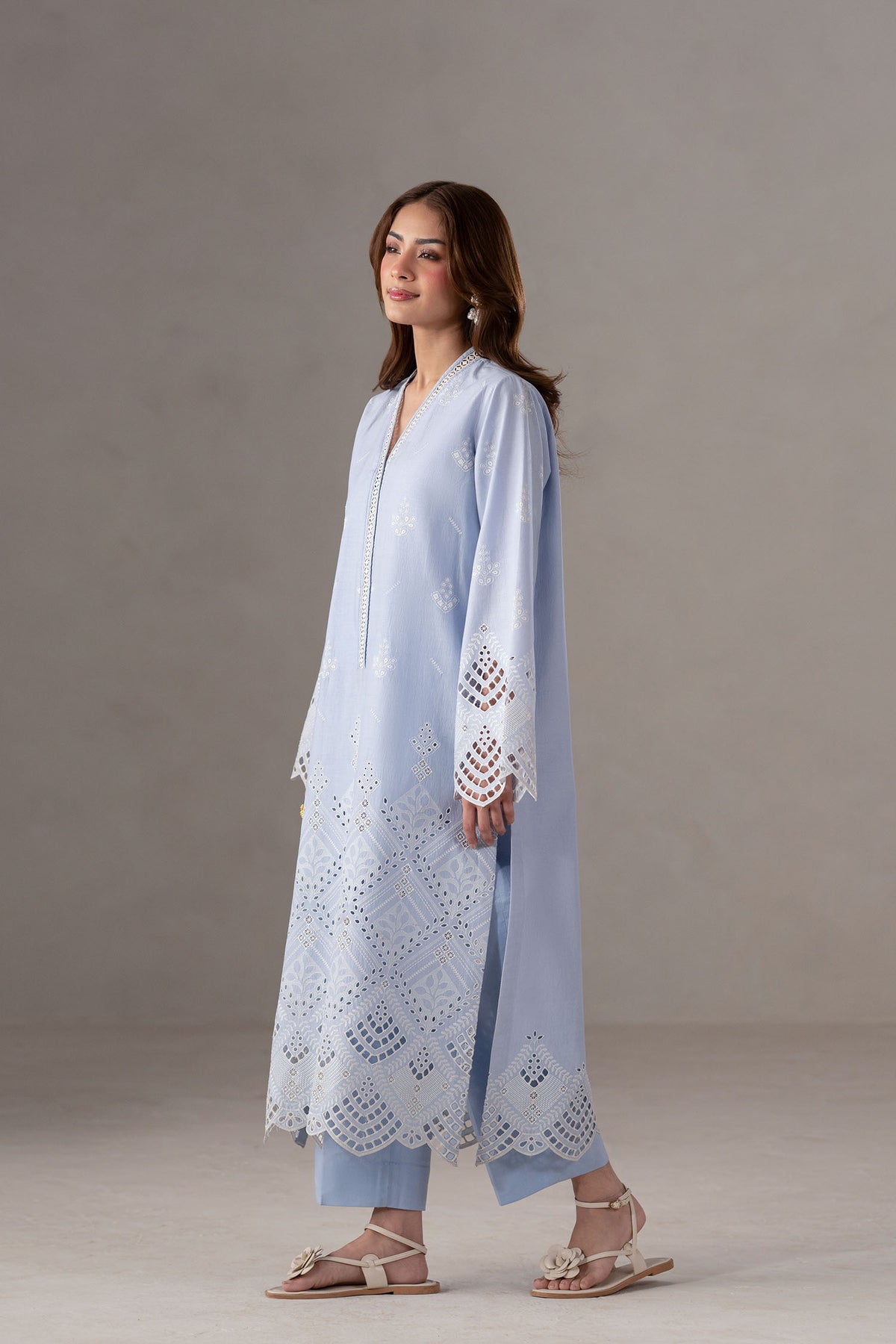 Akbar Aslam | Pret Lawn | Misty