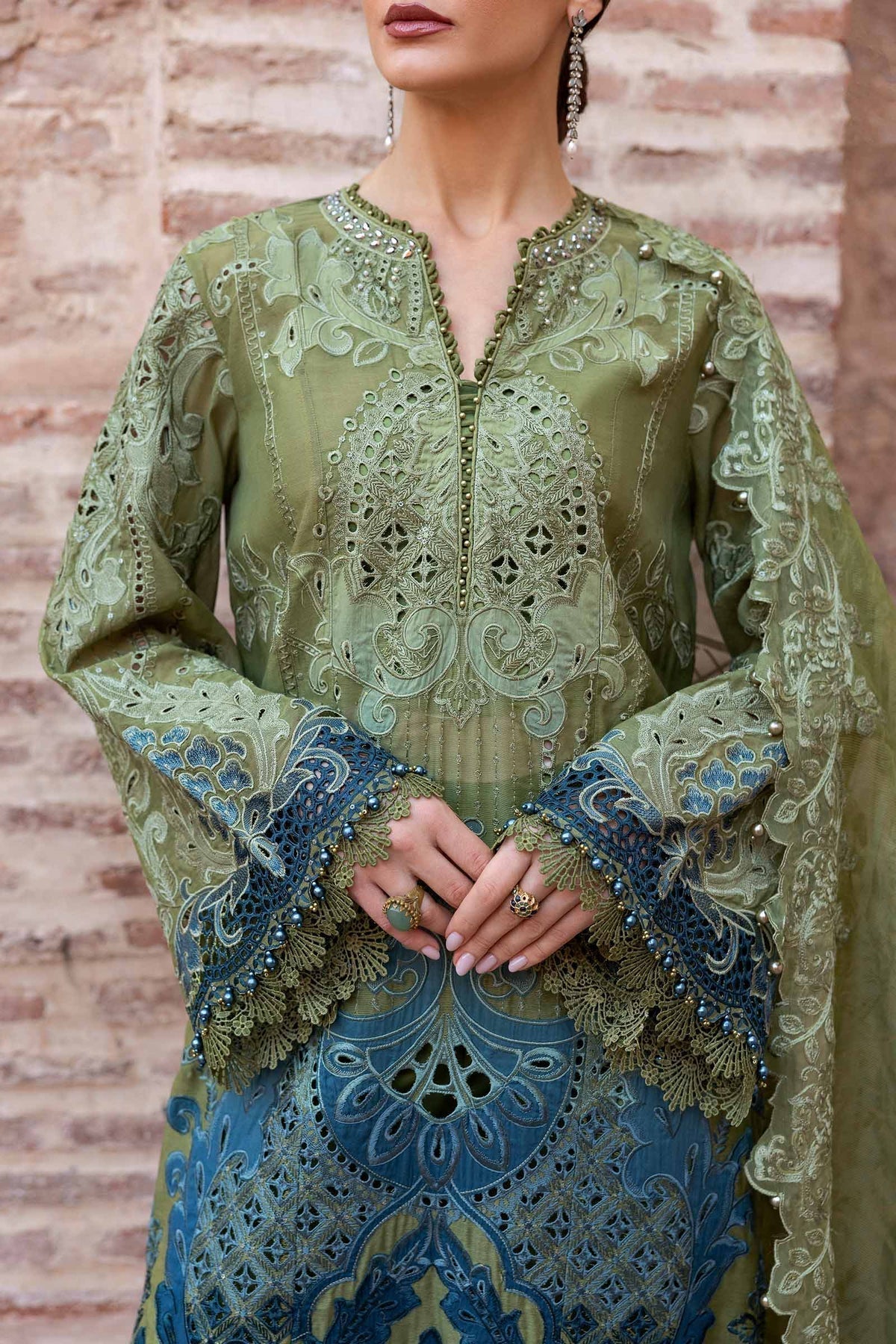 Maria B | Luxury Lawn 25 | D-2501-A - House Of Hania