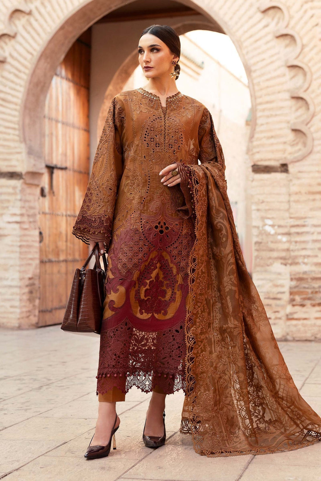 Maria B | Luxury Lawn 25 | D-2501-B - House Of Hania