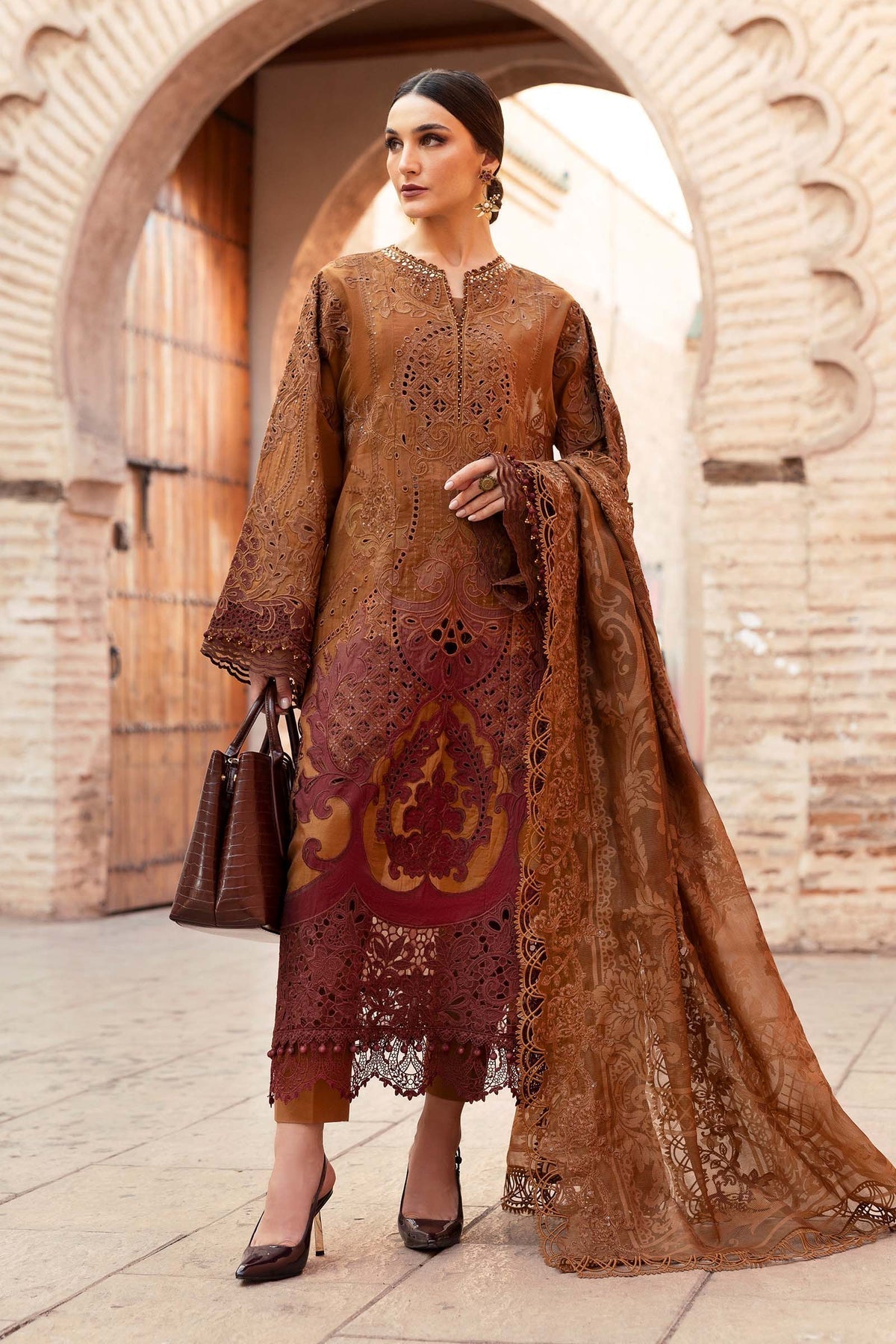 Maria B | Luxury Lawn 25 | D-2501-B - House Of Hania